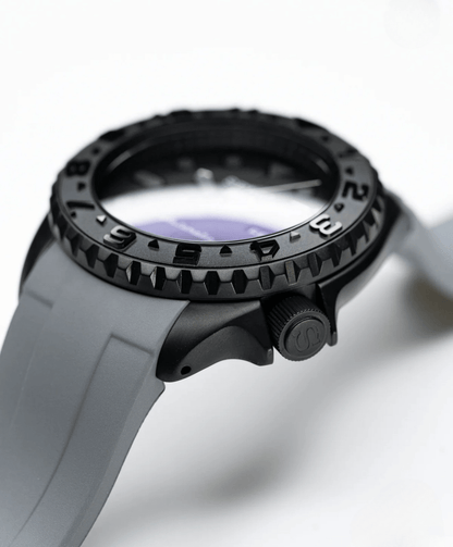 Seiko Mod SKX Stealth Grey